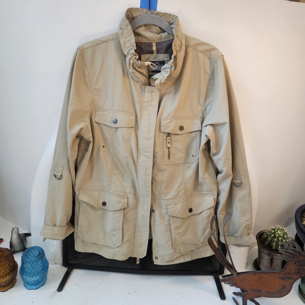 Eddie Bauer Lightweight, Tan Safari-style Field Jacket